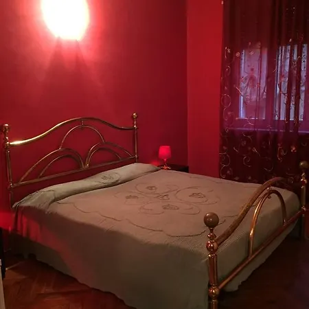 Apartment Via Spanish *